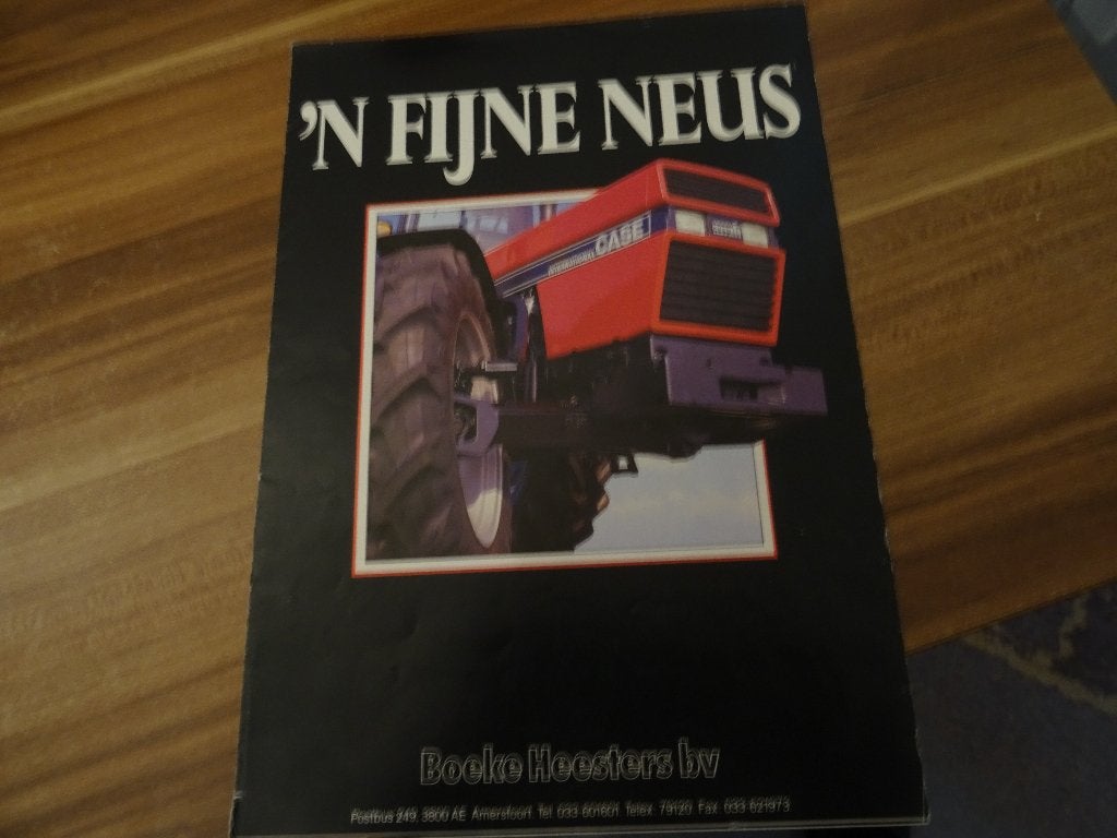,N Fijne neus case folder, Ophalen, Zo goed als nieuw, Folder