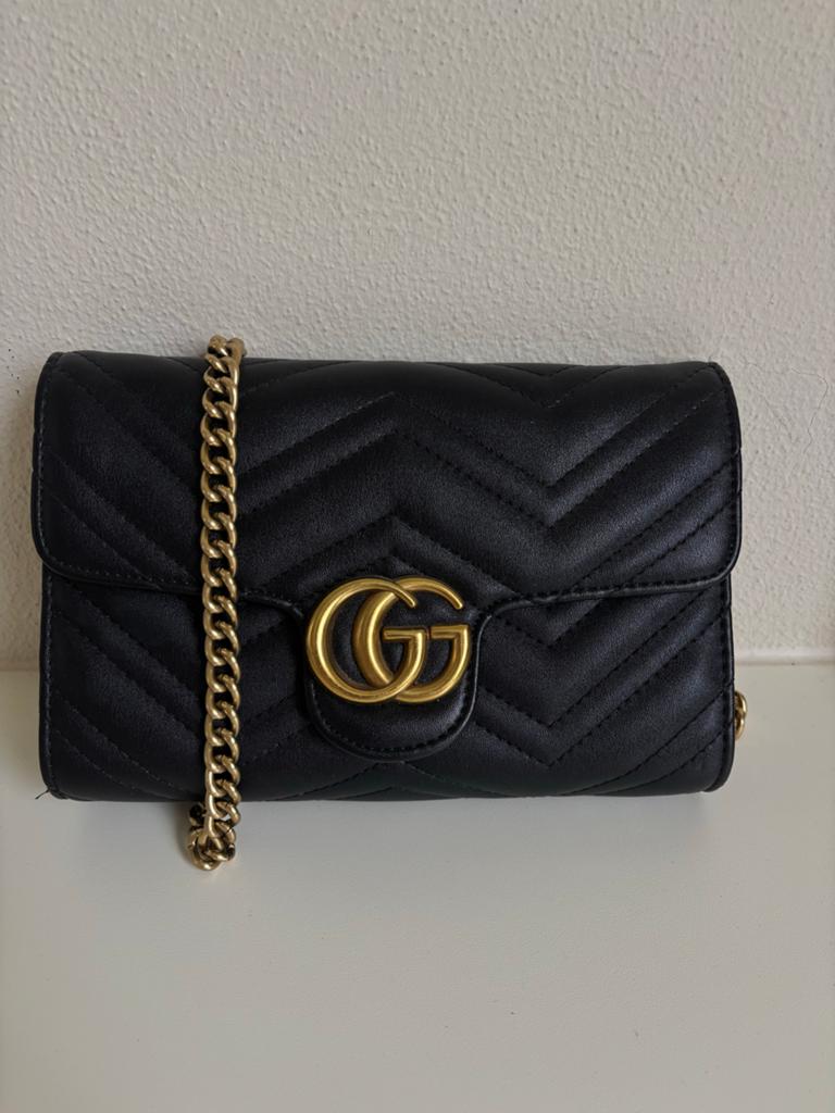 Gucci Marmont Schoudertasje Zwart Leer Zo Goed Als Nieuw, Ophalen of Verzenden, Zo goed als nieuw, Zwart, Schoudertasje