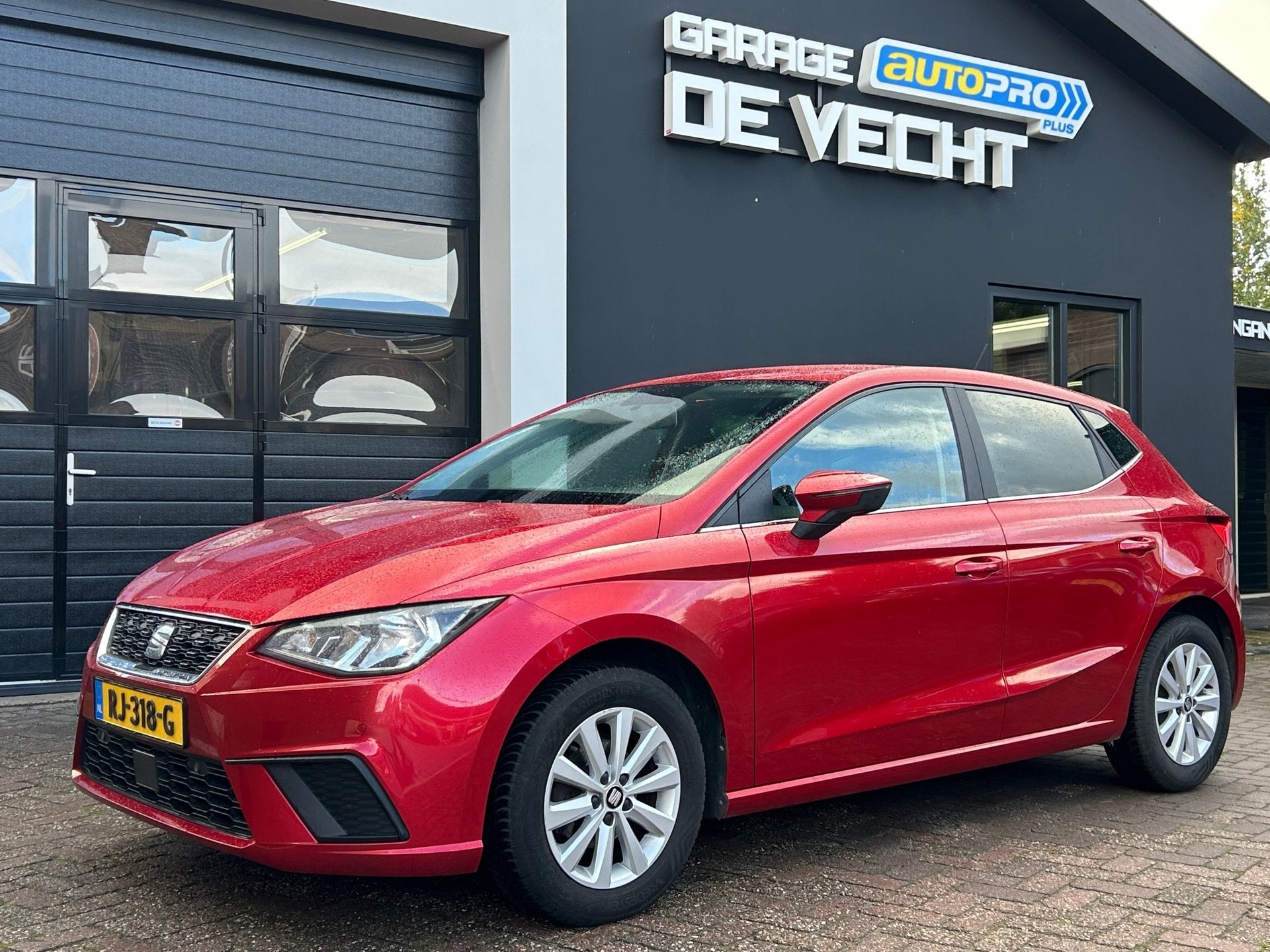 Seat Ibiza 1.0 TSI Style Business Intense Carplay/Camera, Auto's, Euro 6, 95 pk, Ibiza, Origineel Nederlands
