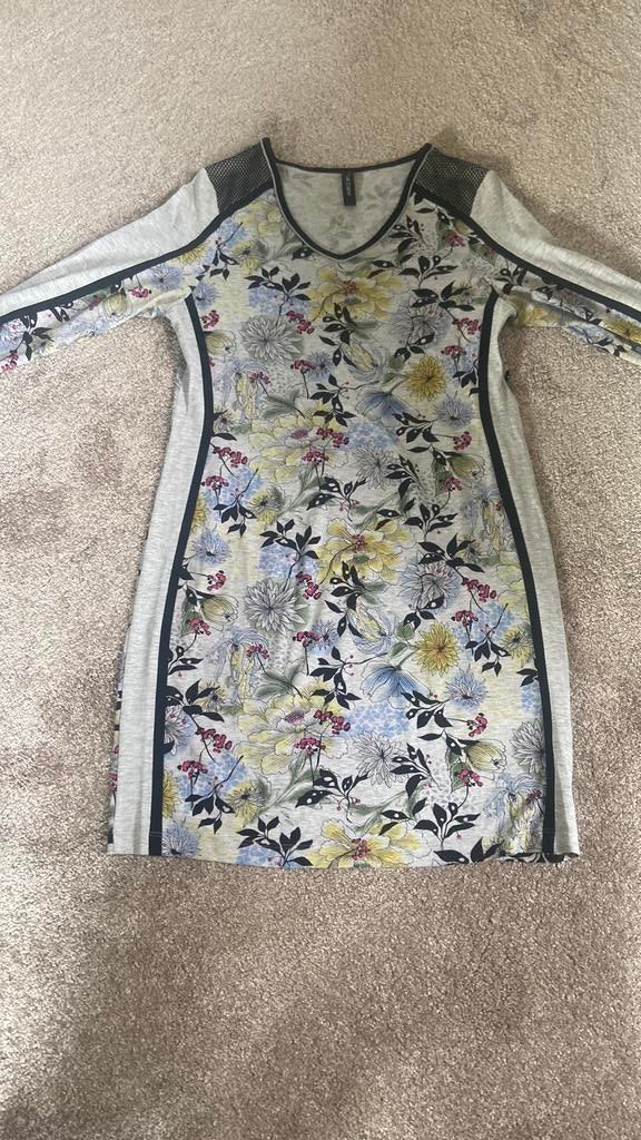 Marccain jurk maat m, Kleding | Dames, Jurken, Ophalen of Verzenden, Gedragen, Maat 38/40 (M), Knielengte