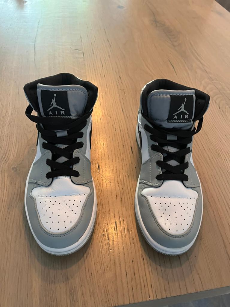 Jordan 1 smoke grey, Kleding | Heren, Schoenen, Verzenden, Wit, Sneakers of Gympen, Zo goed als nieuw