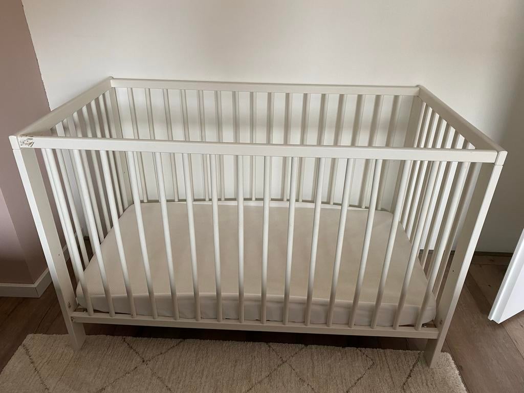 IKEA GULLIVER cot, KRUMMELUR matras, and LENSAT, Ophalen, Gebruikt, Ledikant