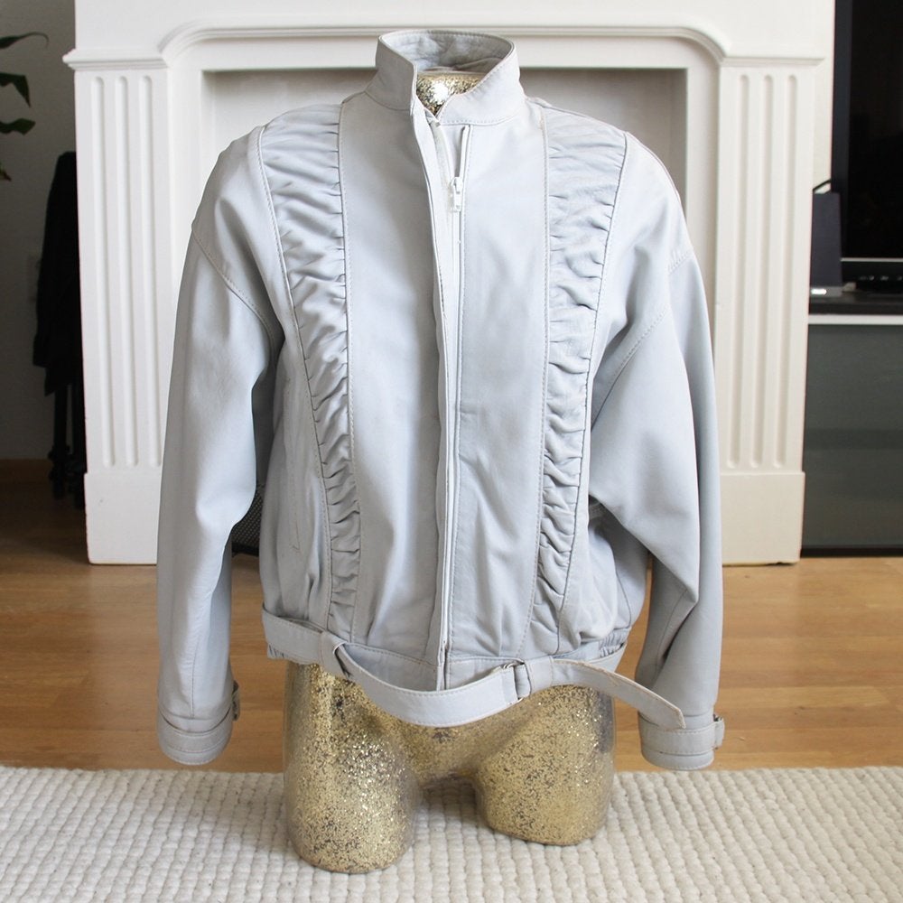 Exclusief Vintage Lederen Miss Cambridge Jas (Maat 38) €75,-, Kleding | Dames, Maat 38/40 (M), Overige kleuren, Miss Cambridge