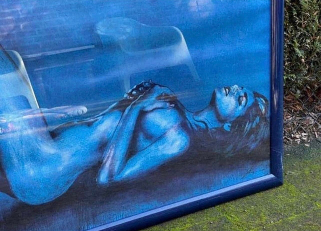 Erotische schilderij, Ophalen