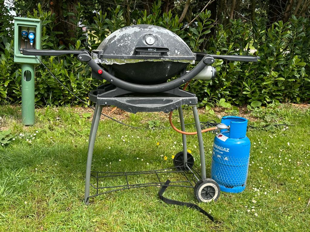 Weber barbecue op gas plus lege gasfles, Tuin en Terras, Gasbarbecues, Gebruikt, Ophalen
