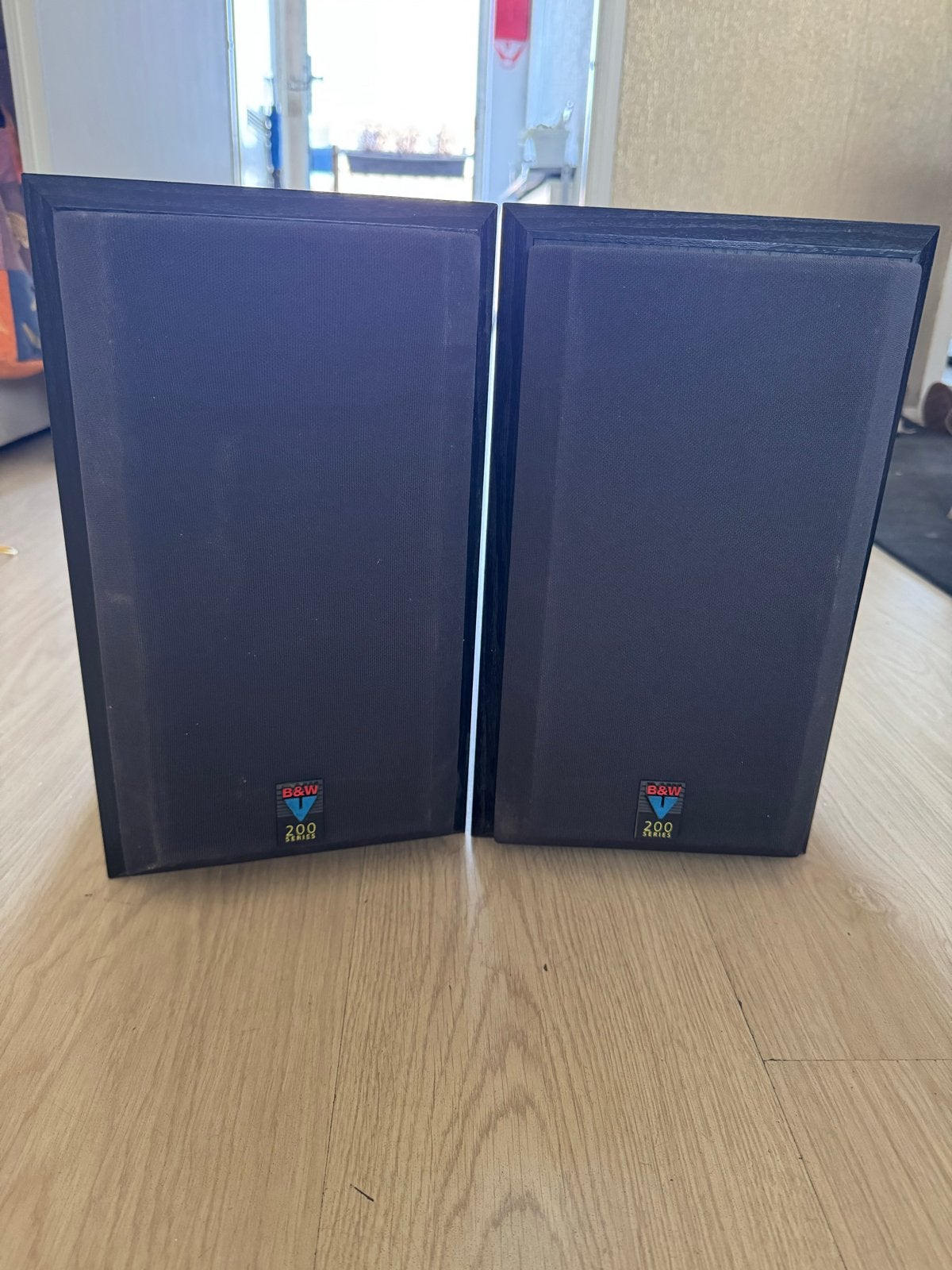 B&W V201 Boekenplank Luidsprekers, Gebruikt, Inclusief kabels, Ophalen of Verzenden, 60 tot 120 watt