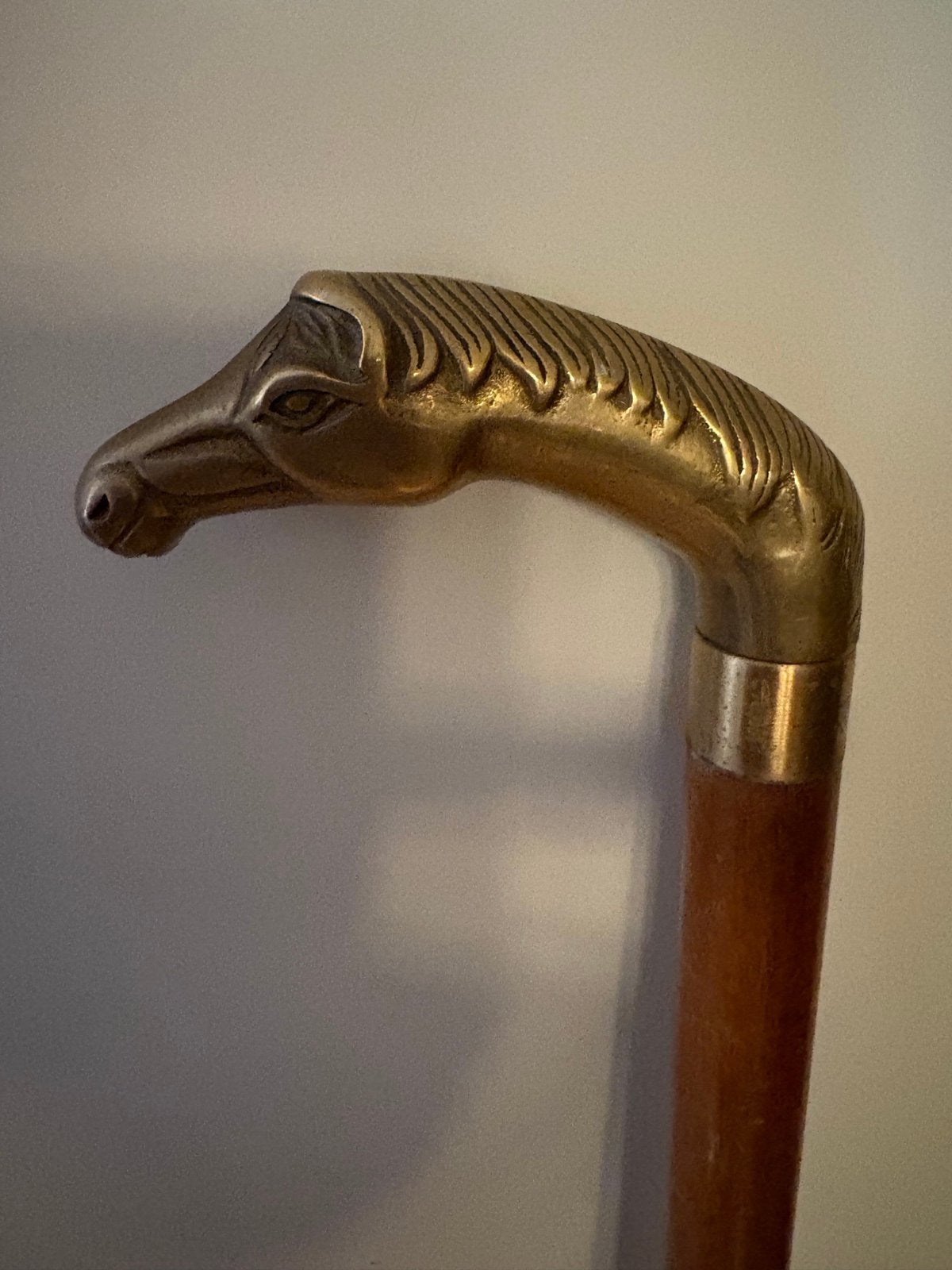 Wandelstok met Bronzen Paarden Hoofd en Verborgen flesje, Diversen, Wandelstokken, Ophalen of Verzenden
