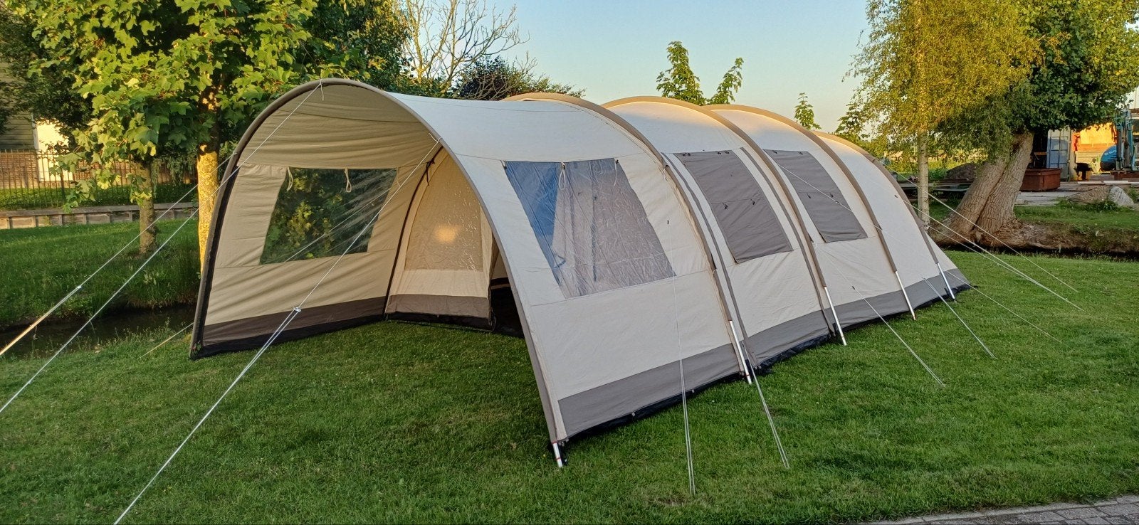 Ruime Base Camp Ambato VI Deluxe tunneltent, Ophalen, Gebruikt, Tot en met 4