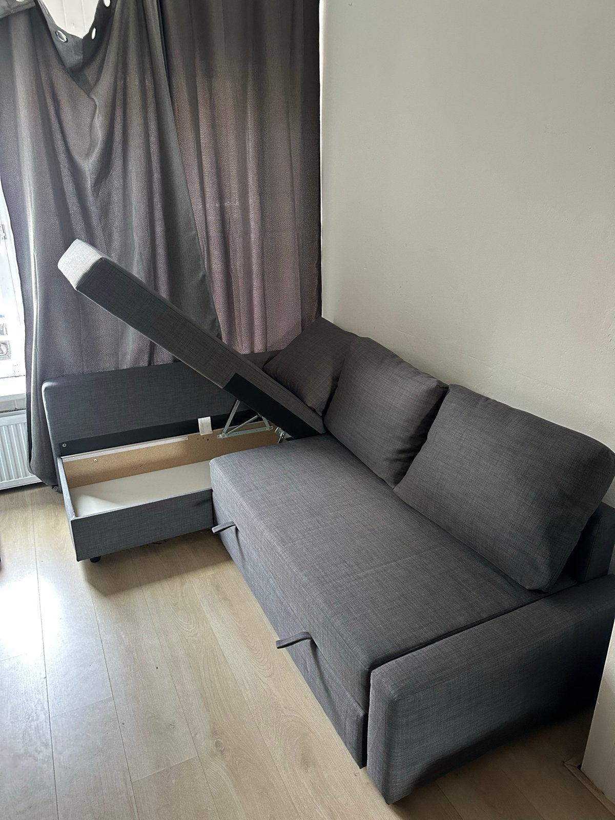 IKEA FRIHETEN hoekslaapbank met opbergruimte, donkergrijs, Ophalen, Hoekbank, Driepersoons, Zo goed als nieuw