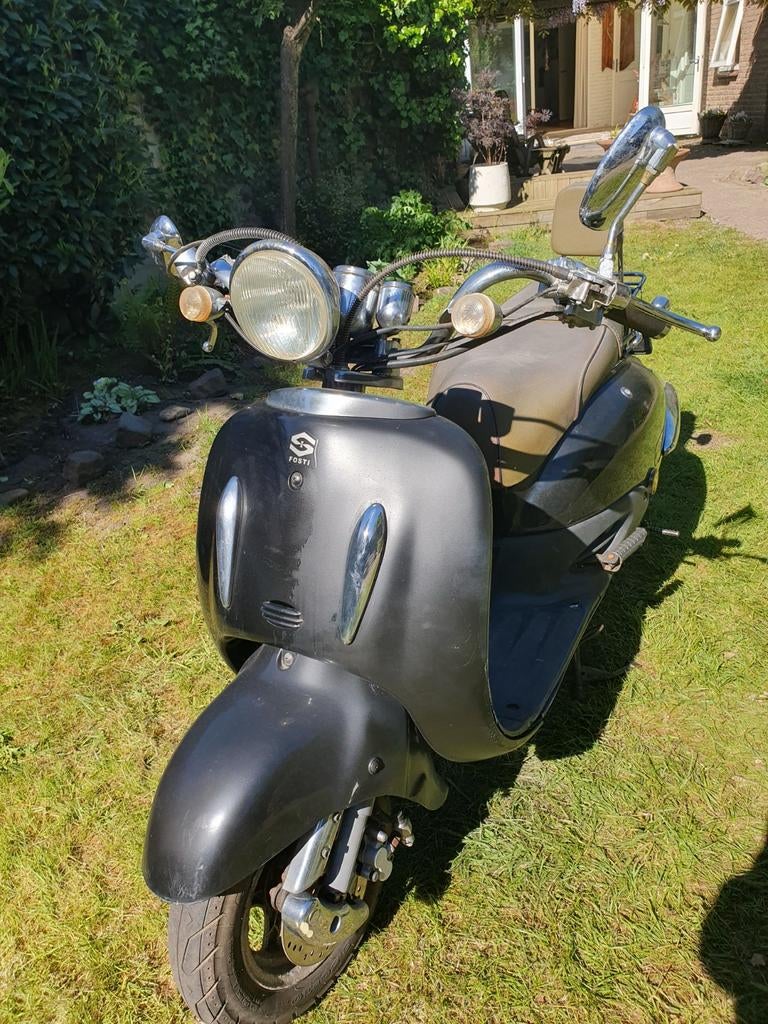 Mooie Retro Scooter! 4570km!, Fietsen en Brommers, Ophalen, Benzine, Overige merken