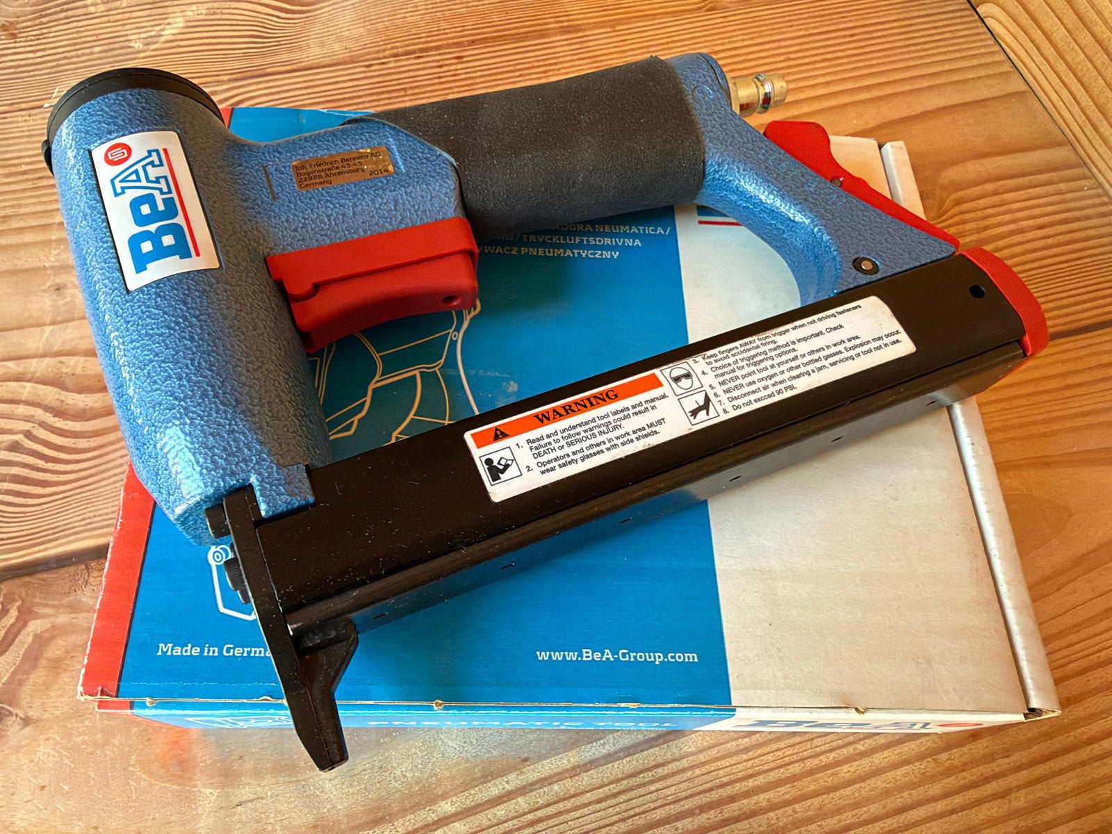 BeA Tacker 97/25-550 - Pneumatisch Nietpistool, Ophalen of Verzenden, Nieuw, Tacker/nietmachine, Overige merken