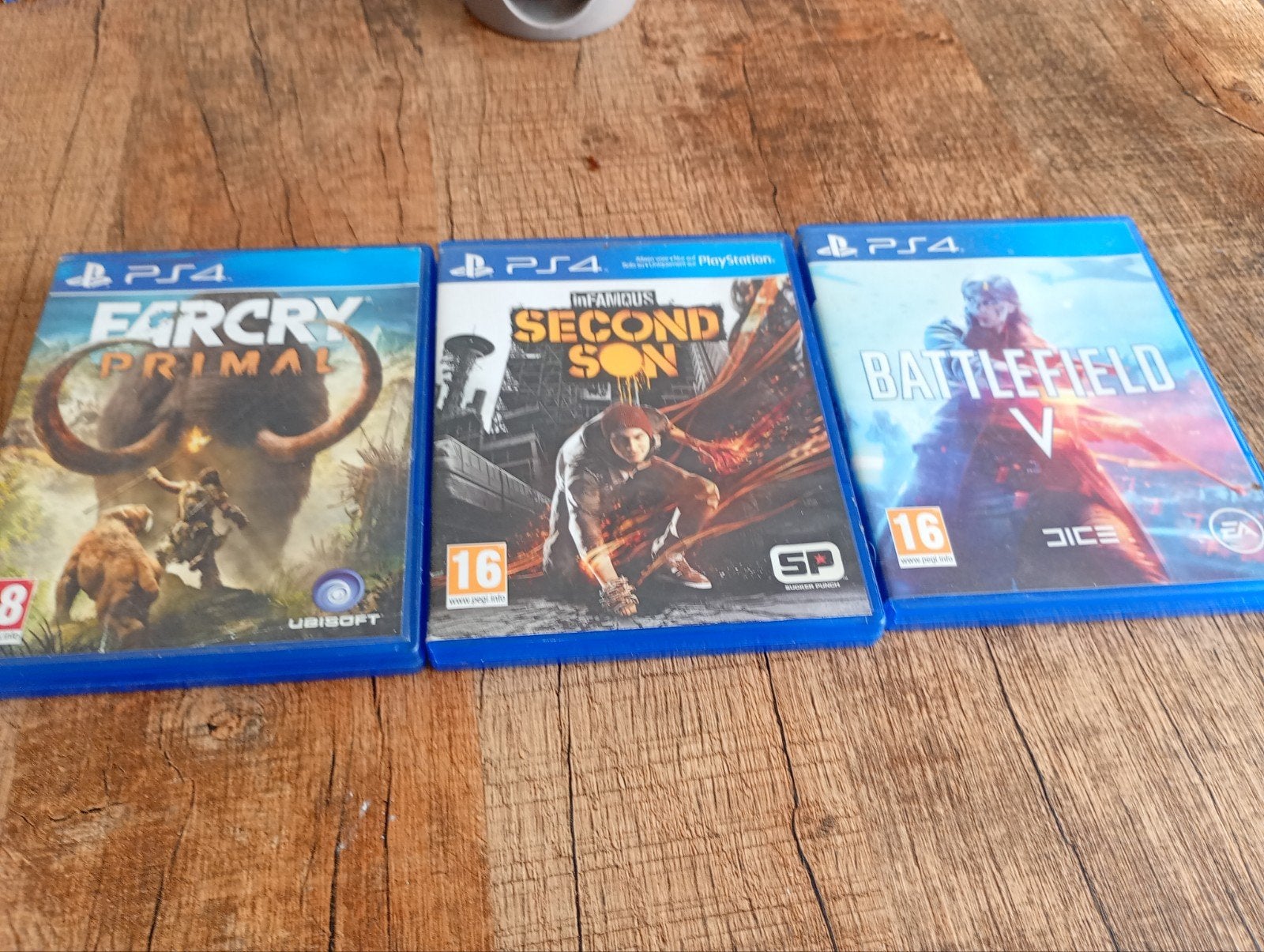PS4 games, Online, Gebruikt, Vanaf 18 jaar, 1 speler