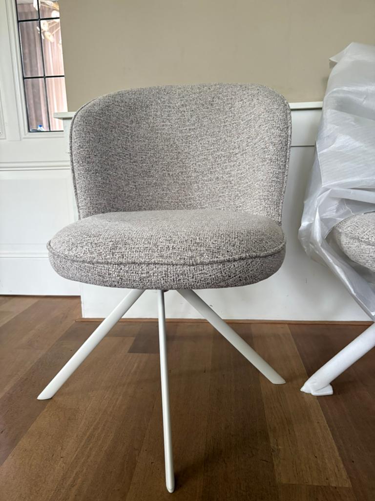 4 splinternieuwe draaibare stoelen (nog in verpakking), Huis en Inrichting, Stoelen, Ophalen, Overige kleuren, Nieuw, Vier