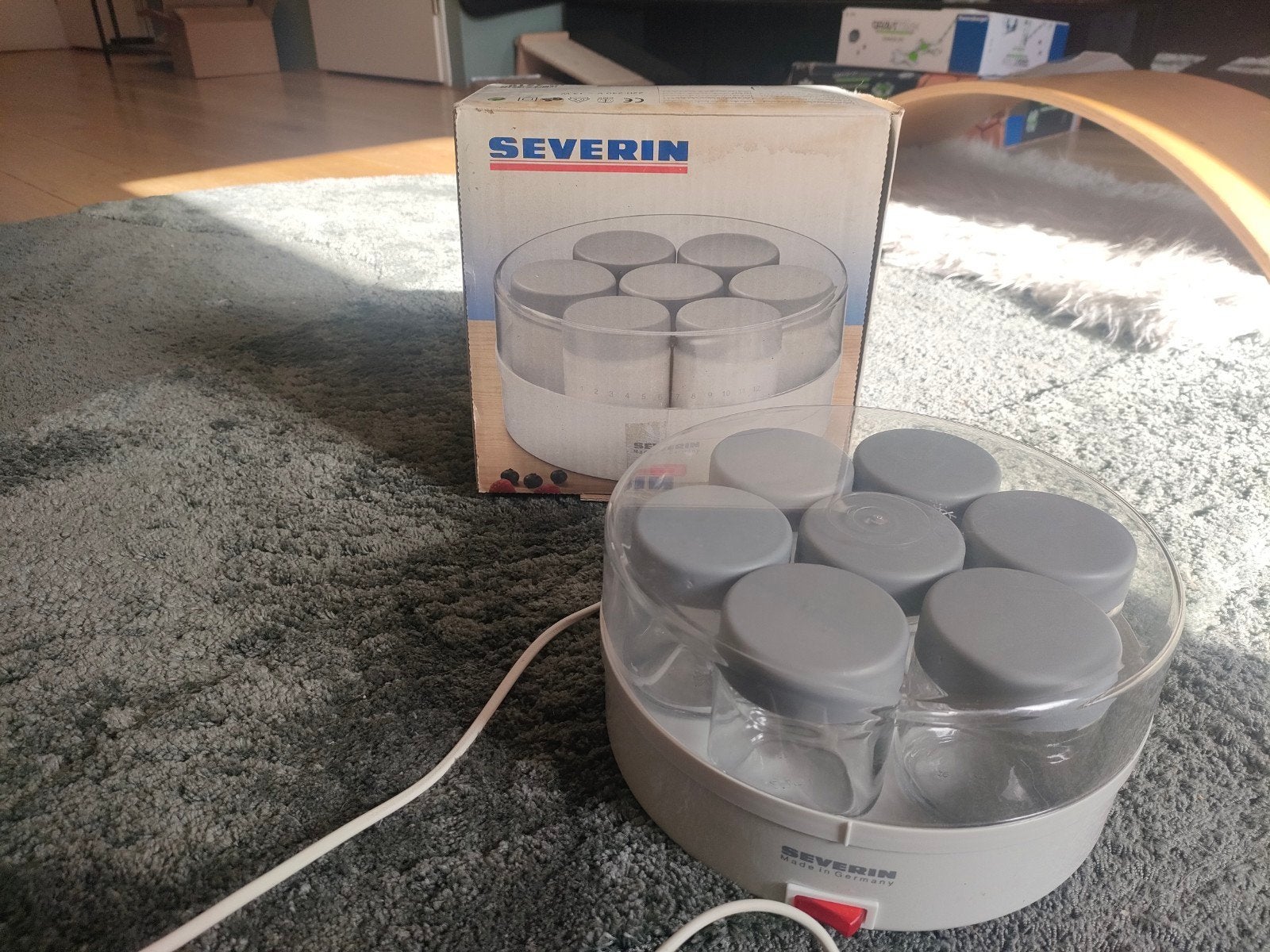Severin yoghurtmaker met 7 glazen potjes, Ophalen of Verzenden
