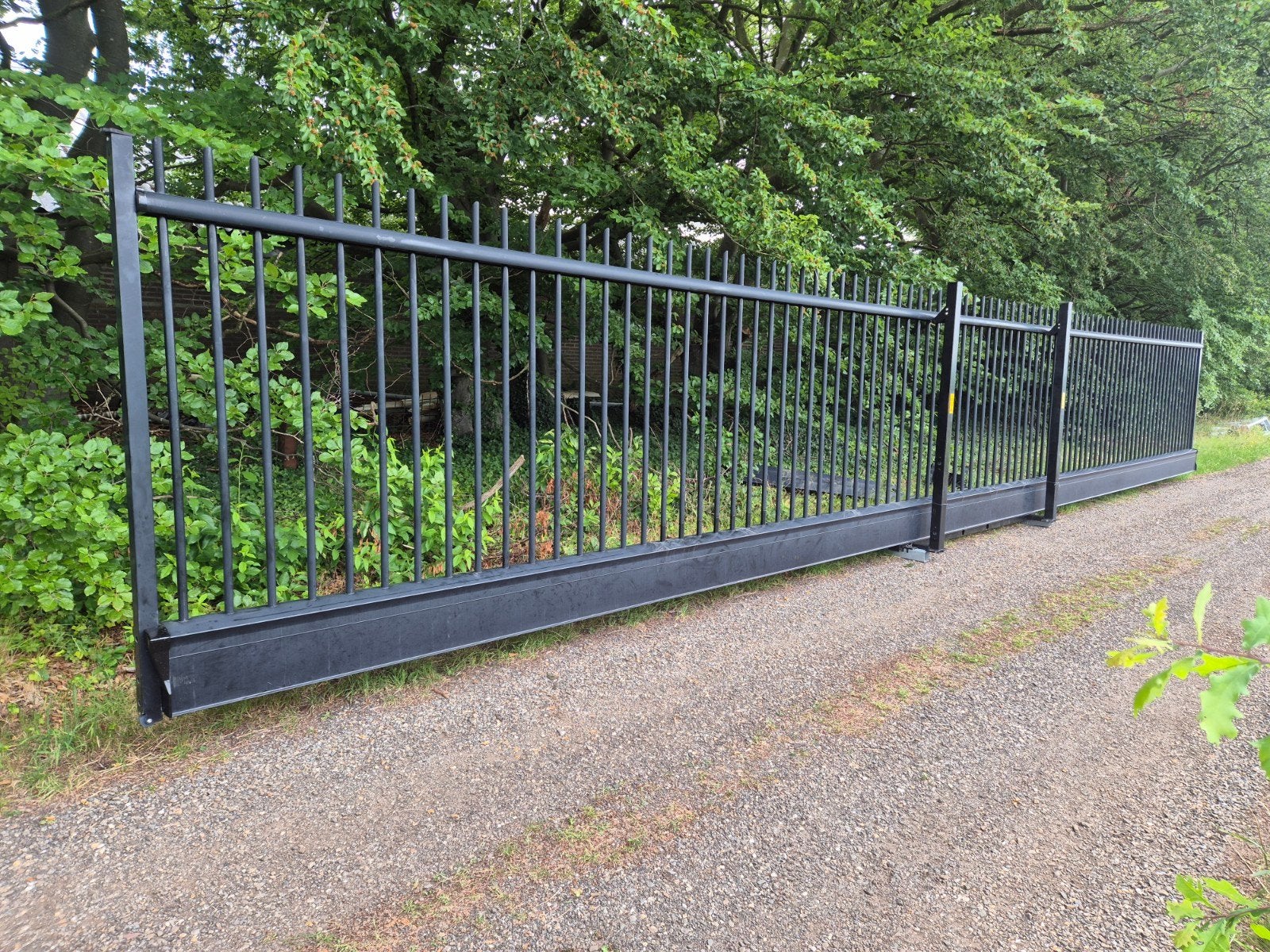 vrijdr. elek. schuifpoort 10 mtr doorgang 2 mtr hoog zwart, Tuin en Terras, Ophalen, Gebruikt, 100 tot 150 cm, Schuifpoort