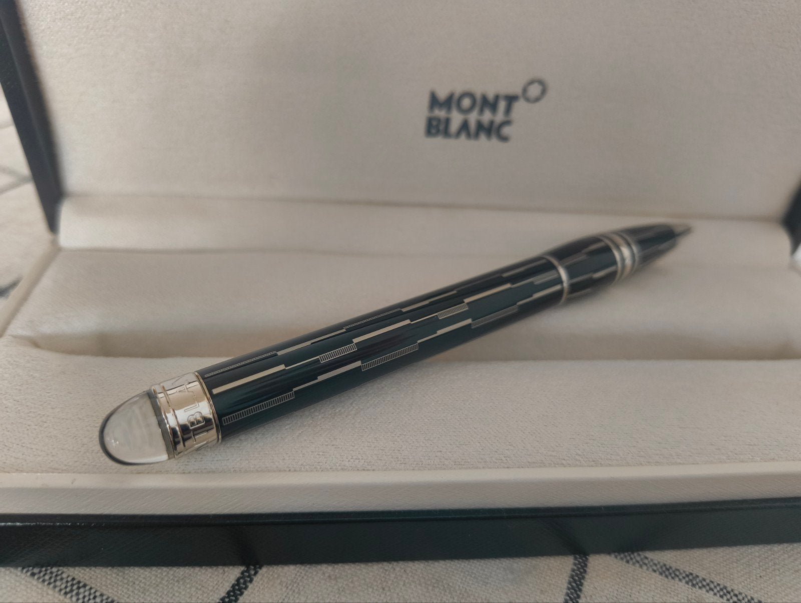 Montblanc Skywalker pen, Verzamelen, Pennenverzamelingen, Ophalen of Verzenden, Nieuw, Balpen, Mont Blanc