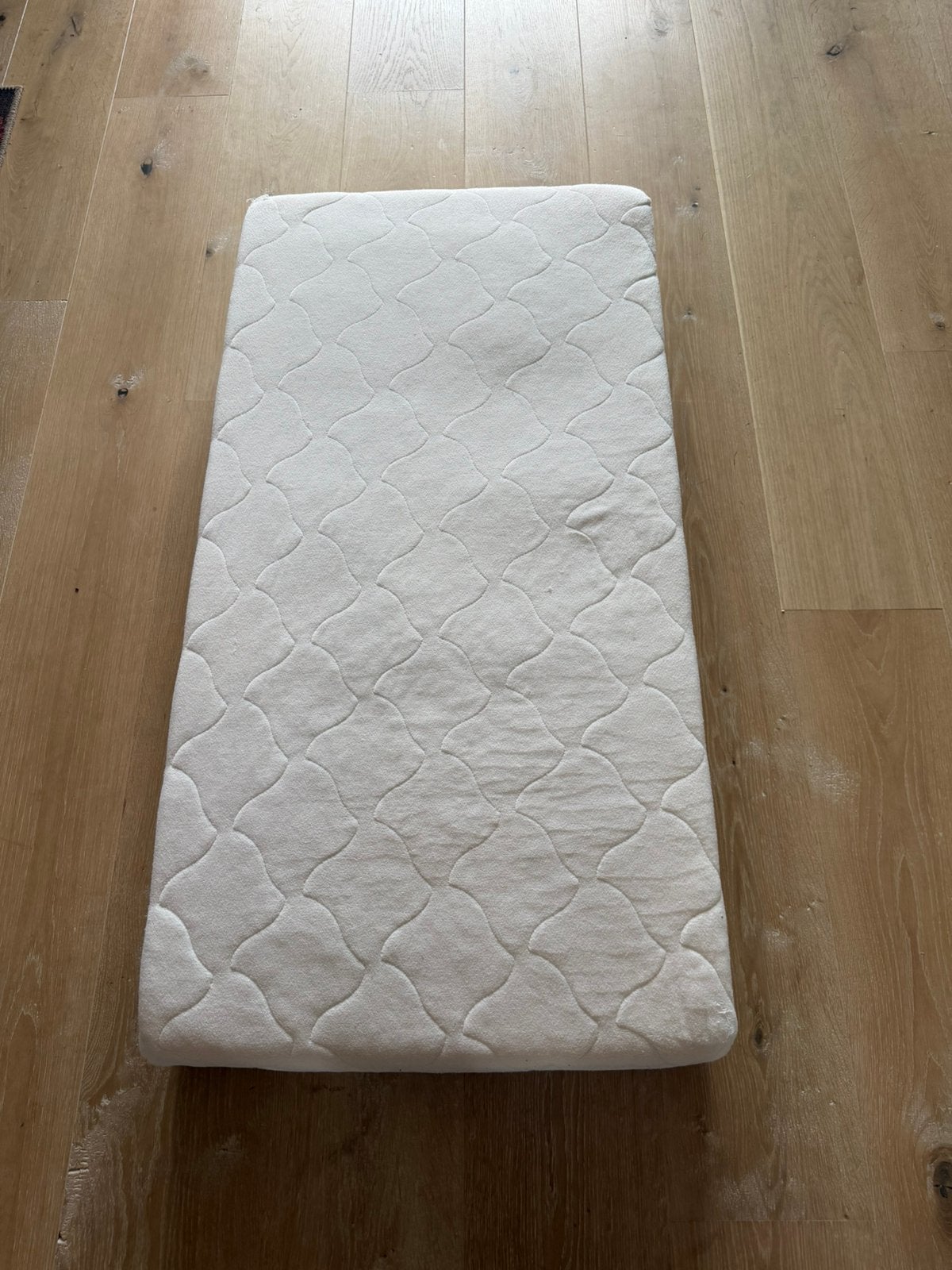Heel fijn Ledikant matras 60 x 120, Ophalen, 190 cm of minder, Zo goed als nieuw, Eenpersoons