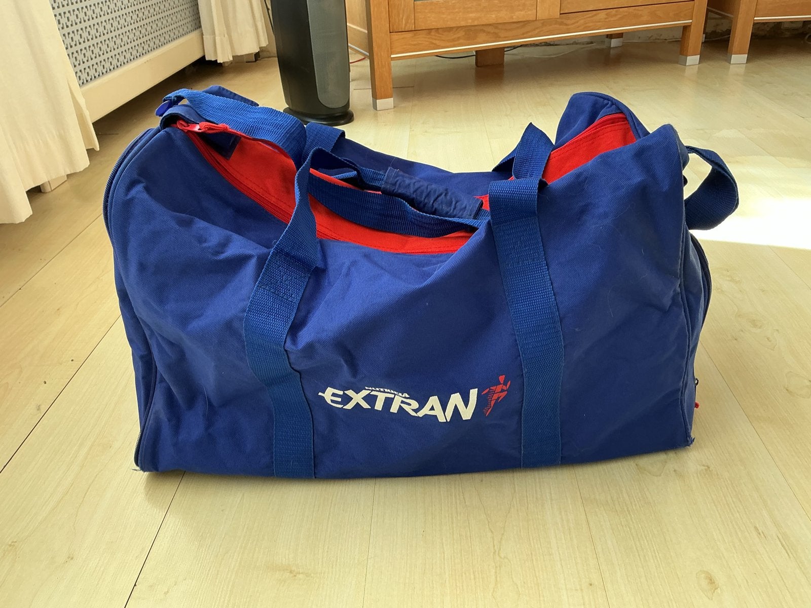 Blauwe sporttas met rode accenten - Extran logo, Ophalen of Verzenden, Gebruikt, Unisex volwassen