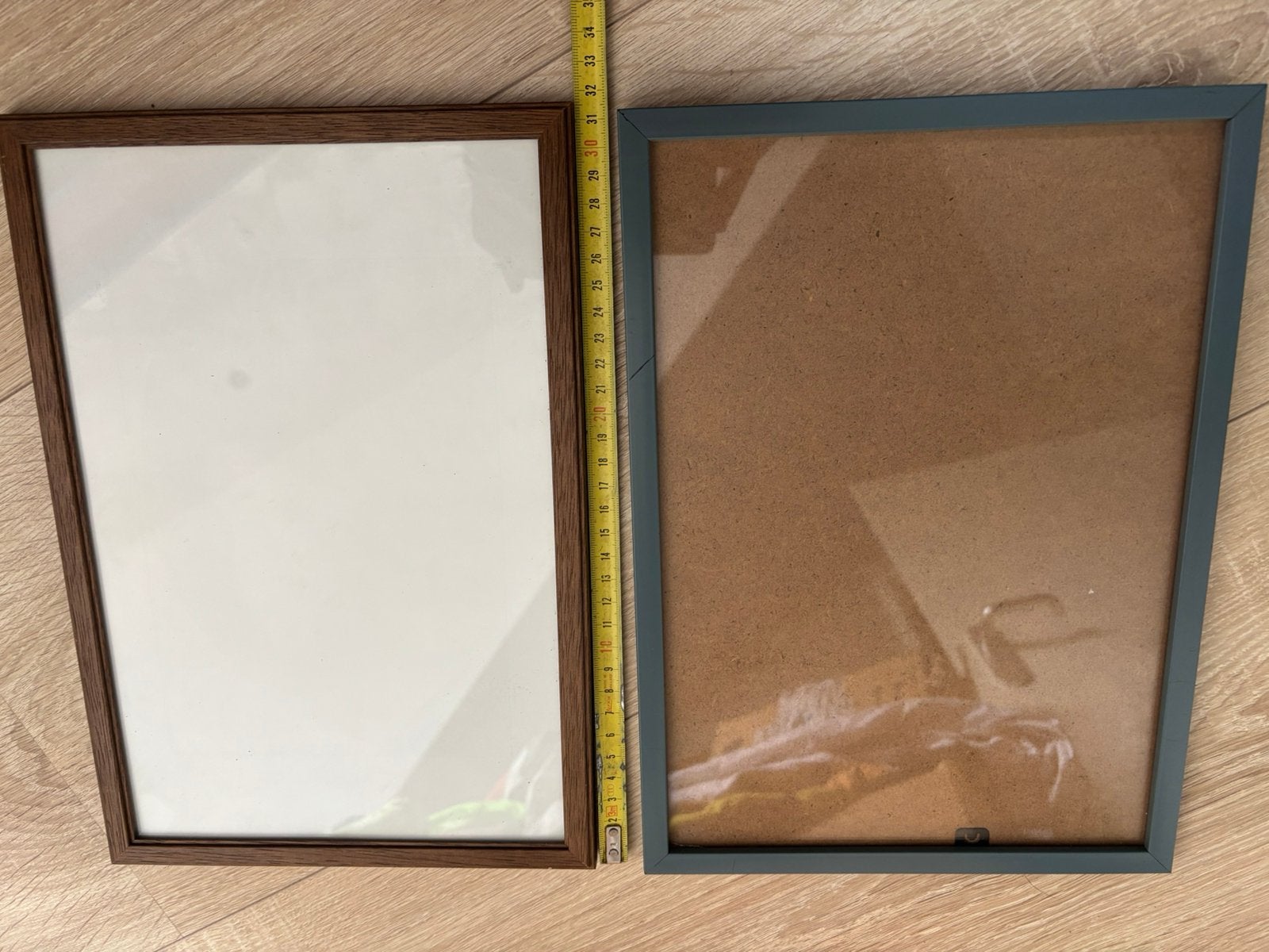 2 x mooie fotolijst 20 x 30. 3,75 per stuk, Ophalen of Verzenden, Zo goed als nieuw