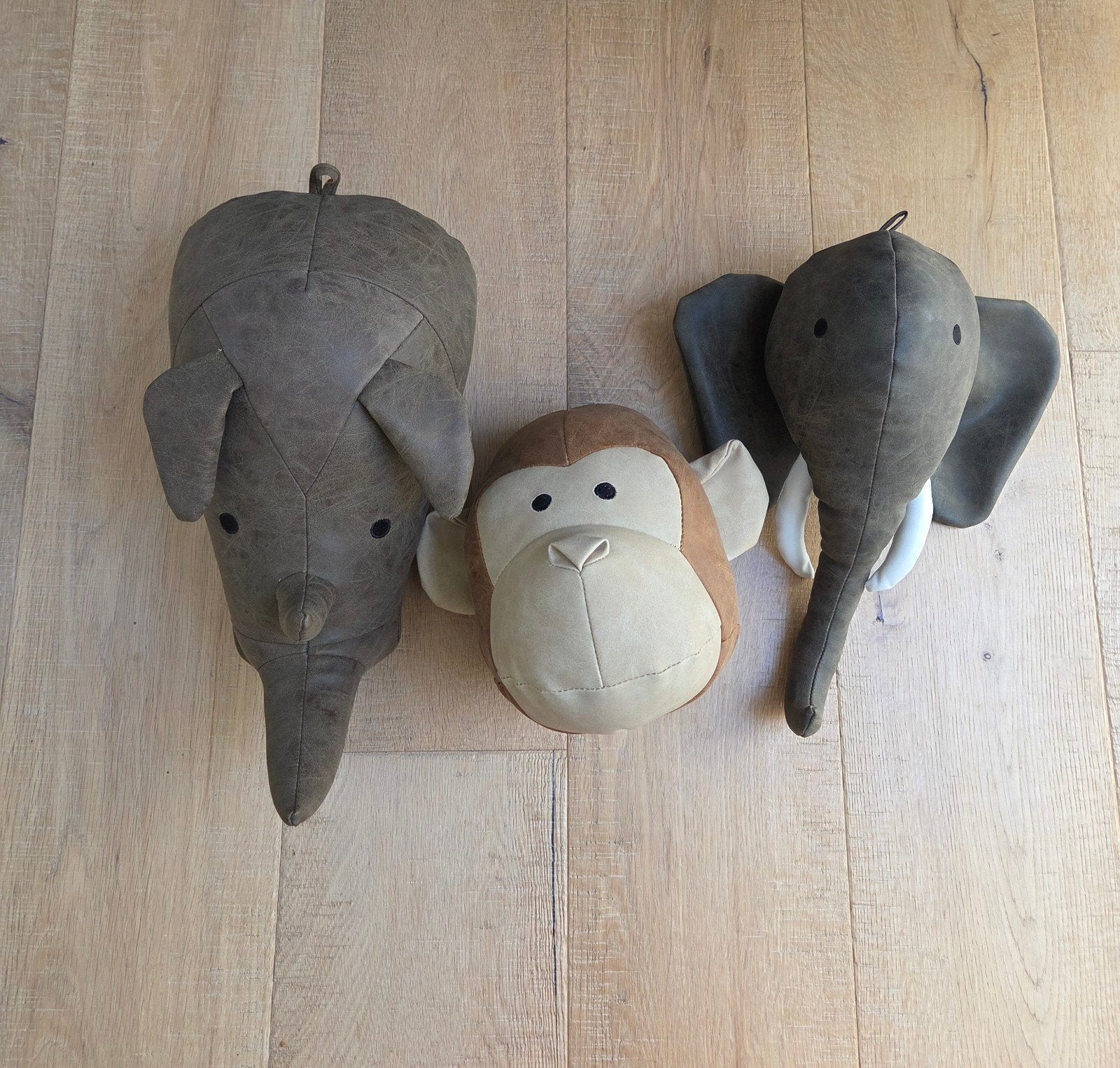 Set van 3 decoratieve dierenkoppen (olifant, neushoorn, aap), Ophalen of Verzenden, Zo goed als nieuw