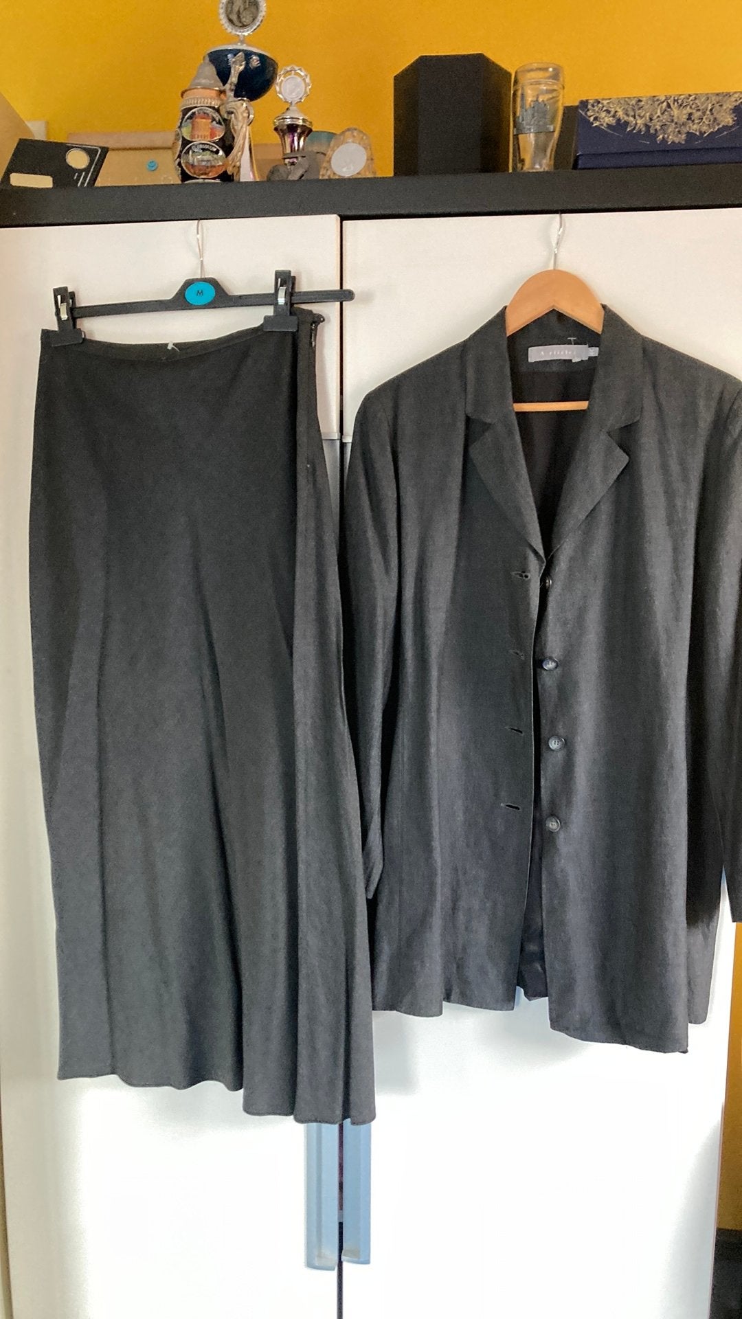 Articles dames pak kolbert lange rok antracietgrijs, Kleding | Dames, Ophalen of Verzenden, Zo goed als nieuw, Maat 38/40 (M)