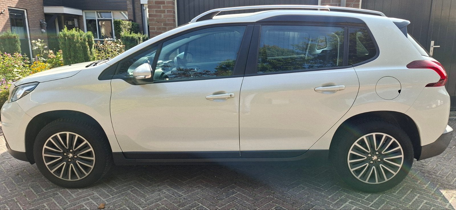 Foto 5 van Peugeot 2008 (parelmoer wit)