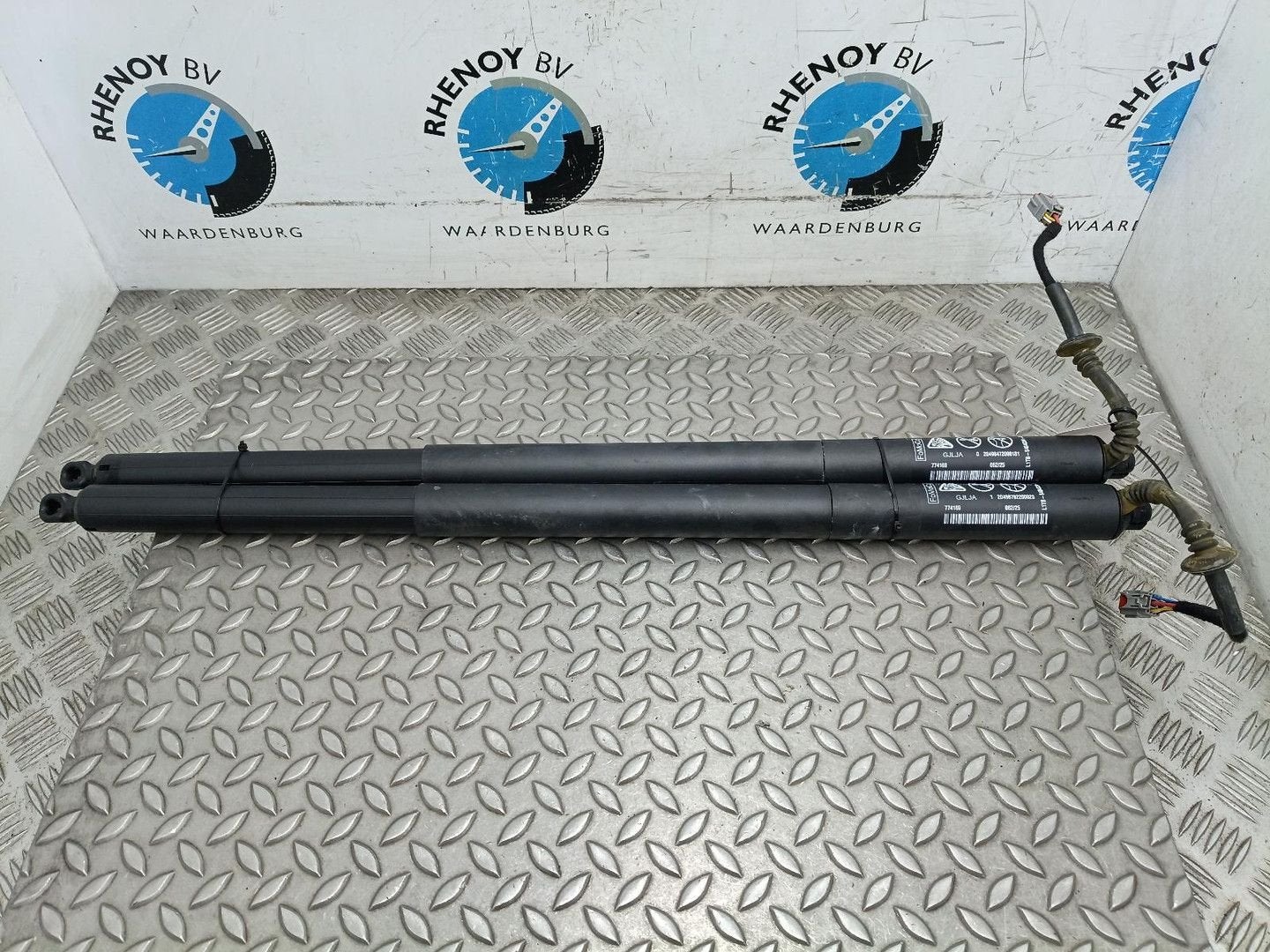 FORD PUMA Titanium  ACHTERKLEP GASVEER / ELEKTRISCHE SPINDEL, Ophalen of Verzenden, Gebruikt, ARN erkend