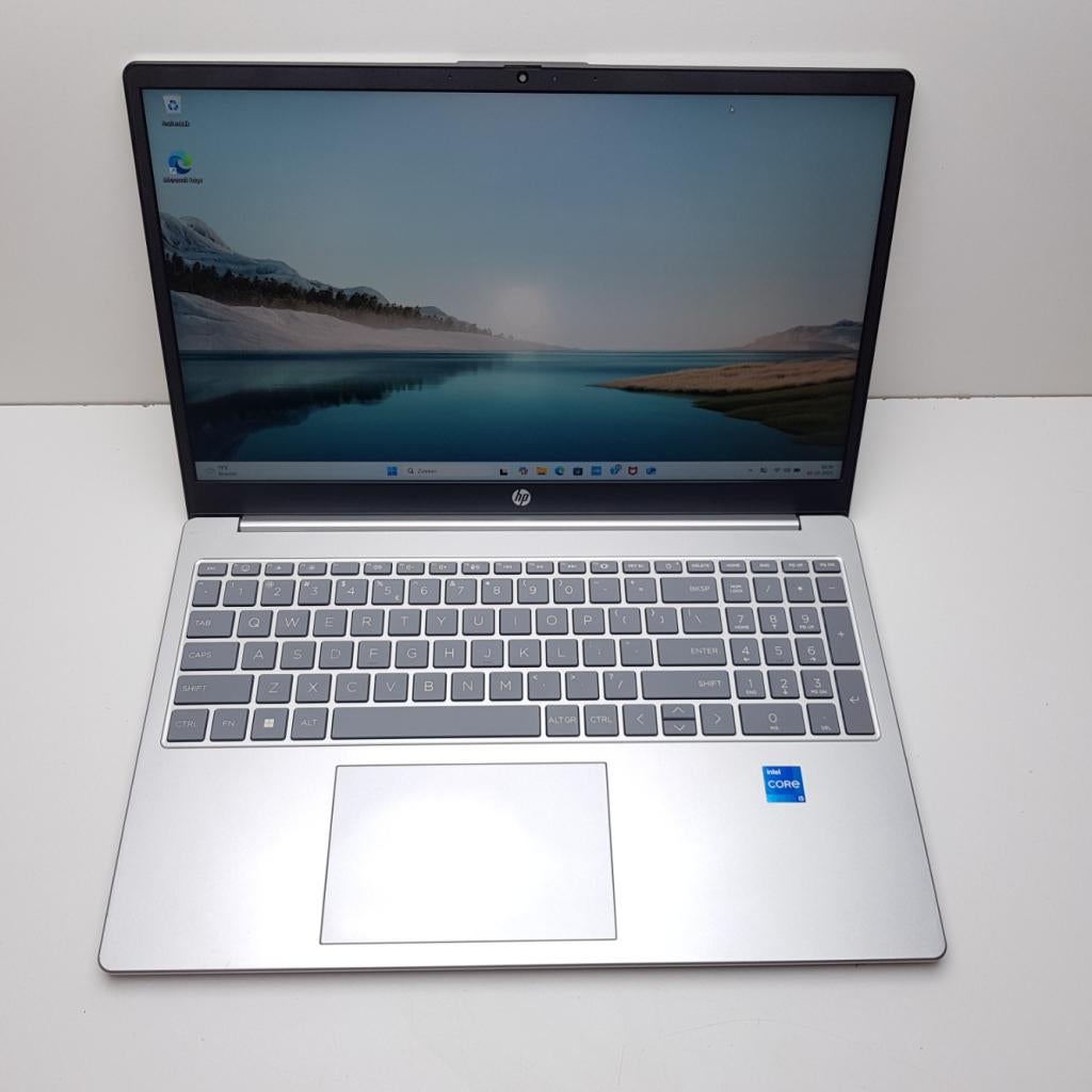 HP 15-fd0751nd – 15,6" Laptop | i5-1235U | 8GB | 512GB SSD, HP, Zo goed als nieuw, Support@hp.com, 1501 Page Mill Road
Palo Alto, CA 94304
USA