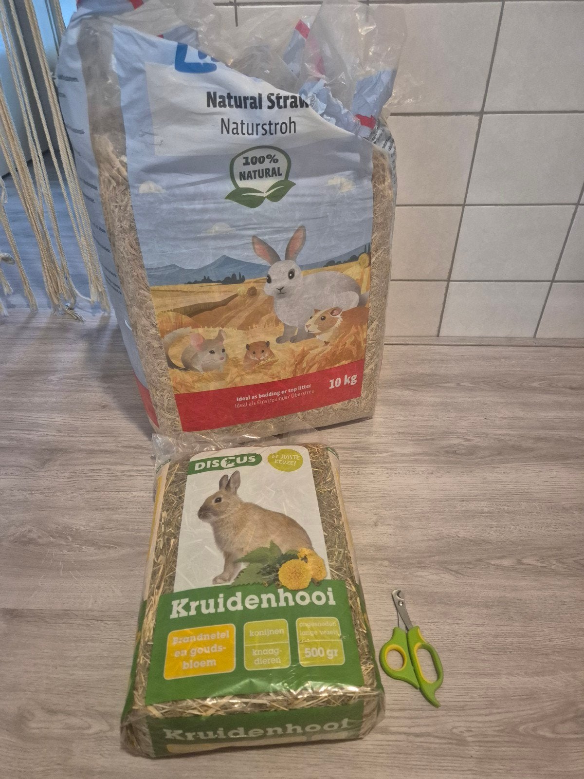 stro en hooi konijn , nagelschaar, Ophalen, Zo goed als nieuw, Overige typen