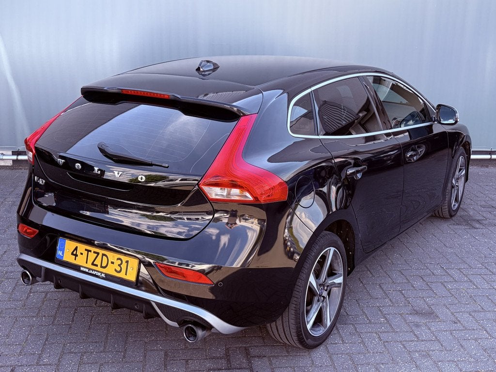 Volvo V40 BWJ 2014 1.6 T3 200 PK R-Design HALF LEDER | FULL, Auto's, Volvo, Voorwielaandrijving, Gebruikt, Huisgarantie, 4 cilinders