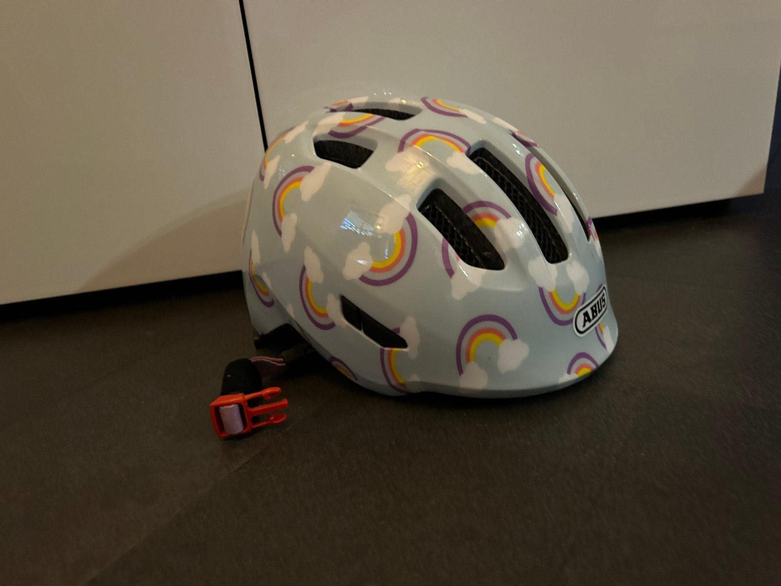 Kinderhelm Rainbow abus, Ophalen of Verzenden, Zo goed als nieuw