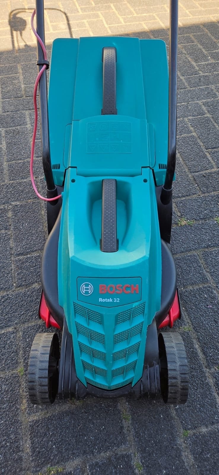 Bosch Rotak 32 Elektrische Grasmaaier, Cirkelmaaier, Gebruikt, Elektrische grasmaaier, Ophalen of Verzenden