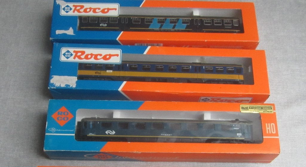 3 stuks Roco rijtuigen HO, Gebruikt, Gelijkstroom, Wagon, Ophalen of Verzenden