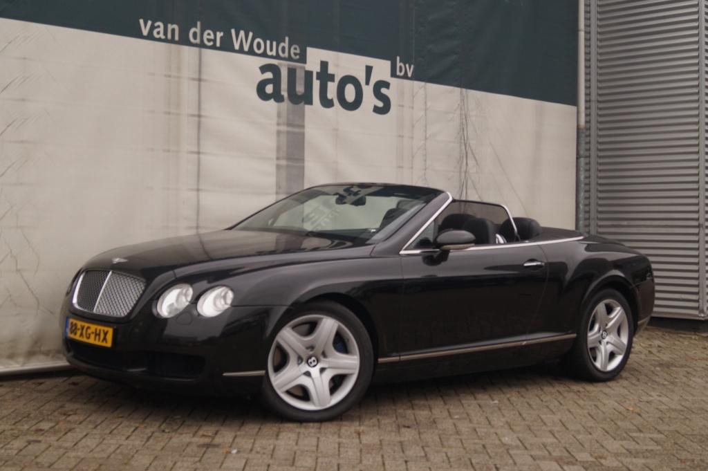 Bentley Continental GTC 6.0 W12 560pk -LEER-NAVI-ECC-PDC-, Auto's, Bentley, Automaat, Gebruikt, 4 stoelen, Zwart