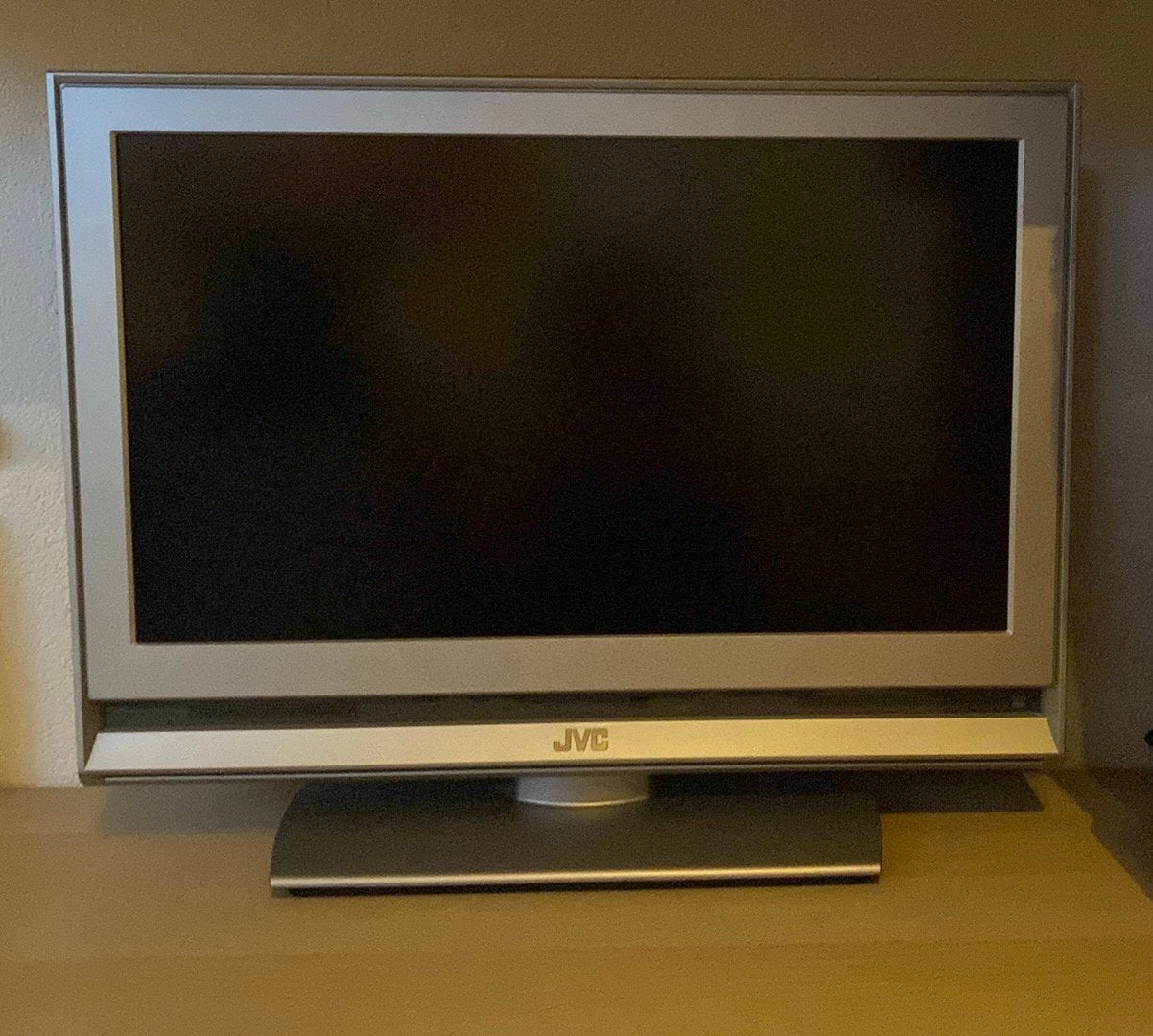 JVC 26 inch LCD tv, Gebruikt, 50 Hz, Minder dan 40 cm, Ophalen