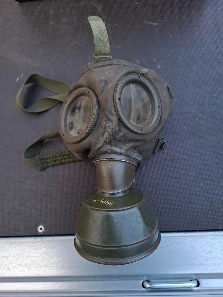 Vintage Gasmasker B-9/56 - Militair Verzamelobject, Verzamelen, Ophalen of Verzenden, Overige soorten, Overige gebieden, Overige typen