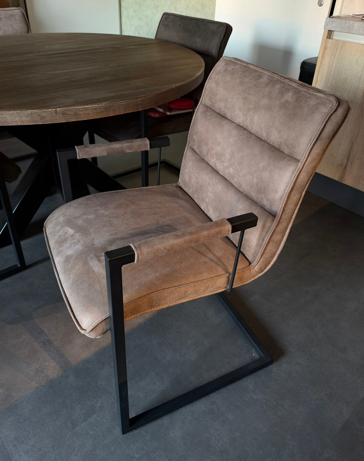 4x Haco Jackson eetkamerstoelen – 2x Pebble, 2x Steel, Ophalen, Zo goed als nieuw, Stof, Vier