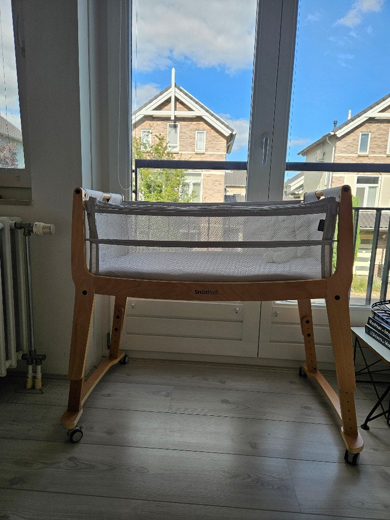 Snüzpod studio, Kinderen en Baby's, Babywiegjes en Ledikanten, Ophalen, Zo goed als nieuw, Wieg