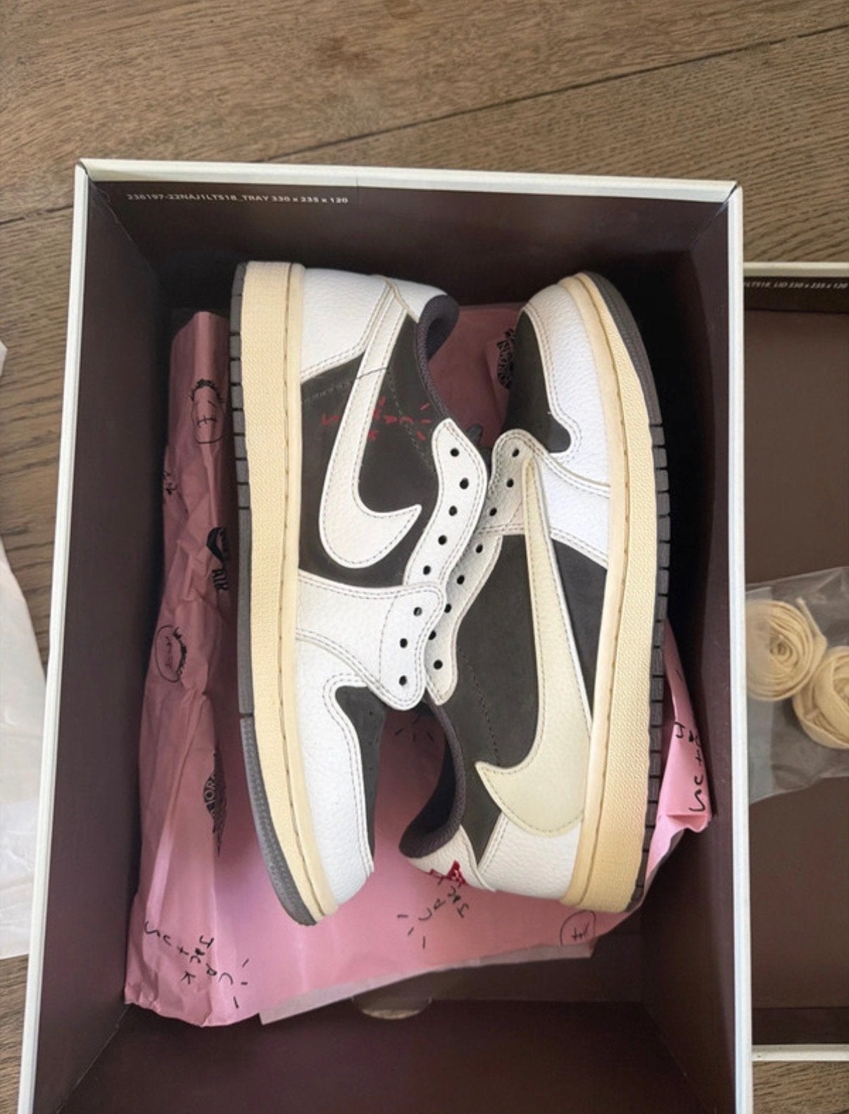 Travis scott schoenen, Bruin, Ophalen of Verzenden, Sneakers of Gympen, Zo goed als nieuw