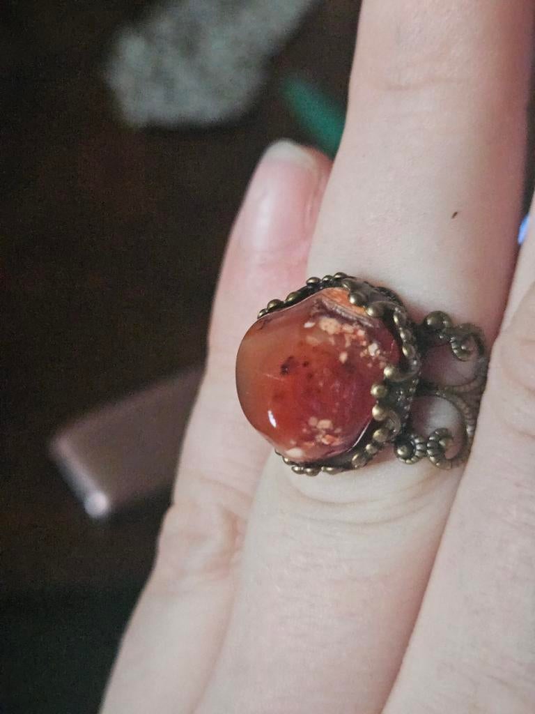 Verstelbare messing ring met agaat, Sieraden, Tassen en Uiterlijk, Ringen, Overige materialen, Gebruikt, Overige kleuren, Ophalen of Verzenden
