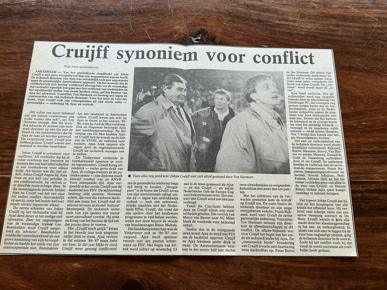 Voetbal krantenartikel Ajax Cruijff synoniem voor conflict, Ophalen of Verzenden, Knipsel(s)