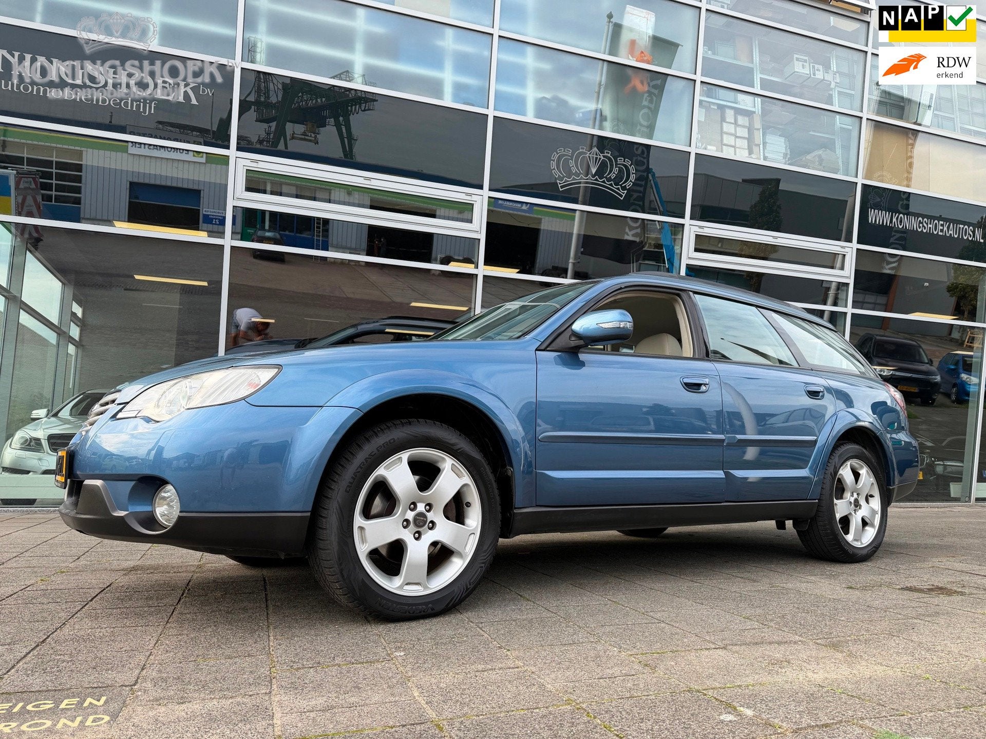 Subaru Outback 2.5i Comfort, Auto's, Automaat, Dealer onderhouden, Beige, 4 cilinders