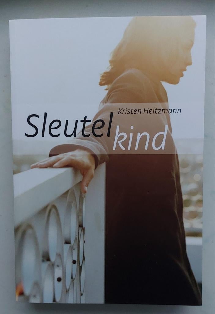 Kirsten Heitzmann - Sleutelkind, Boeken, Ophalen of Verzenden, Nieuw, Kirsten Heitzmann