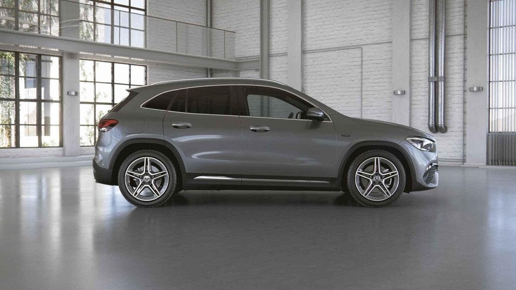Mercedes-Benz GLA 250 e AMG | Panoramadak | Memory | Multibe, Auto's, Mercedes-Benz, Stof, Zwart, 4 cilinders, 16 kWh