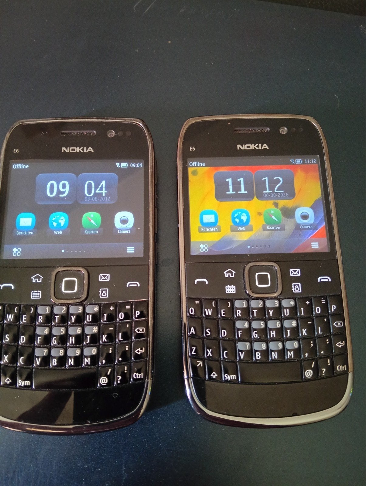 Twee Nokia E6-00 smartphones -met touchscreen en wifi ec, Telecommunicatie, Gebruikt, Zwart, Ophalen of Verzenden, Klassiek of Candybar