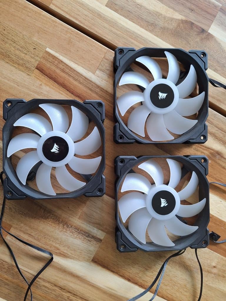 Corsair 120mm RGB fans (3 stuks), Ophalen, Gebruikt, Luchtkoeling