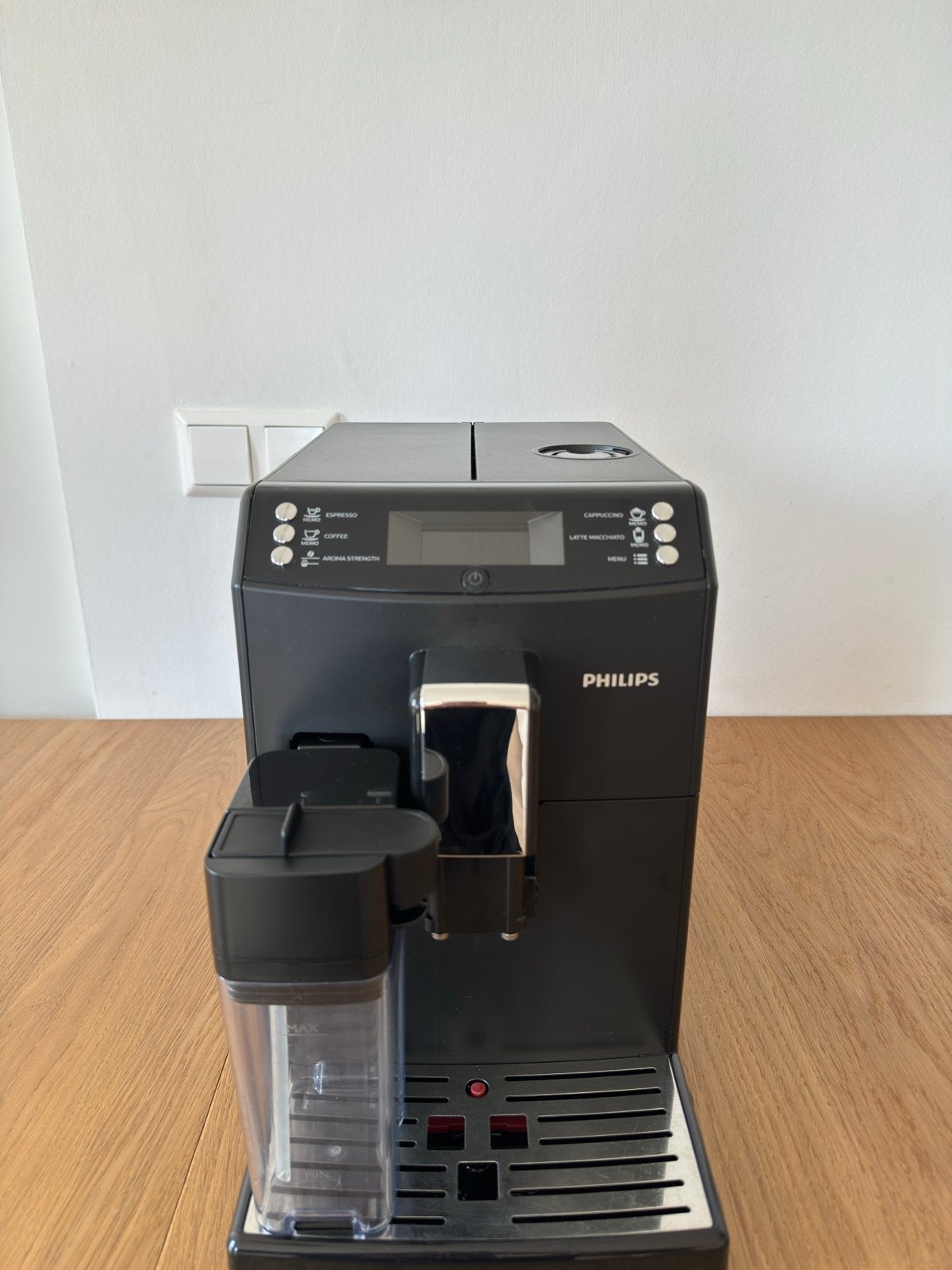 Philips EP3551/00 volautomatische koffiemachine, Ophalen, Afneembaar waterreservoir, Koffiemachine, Koffiebonen