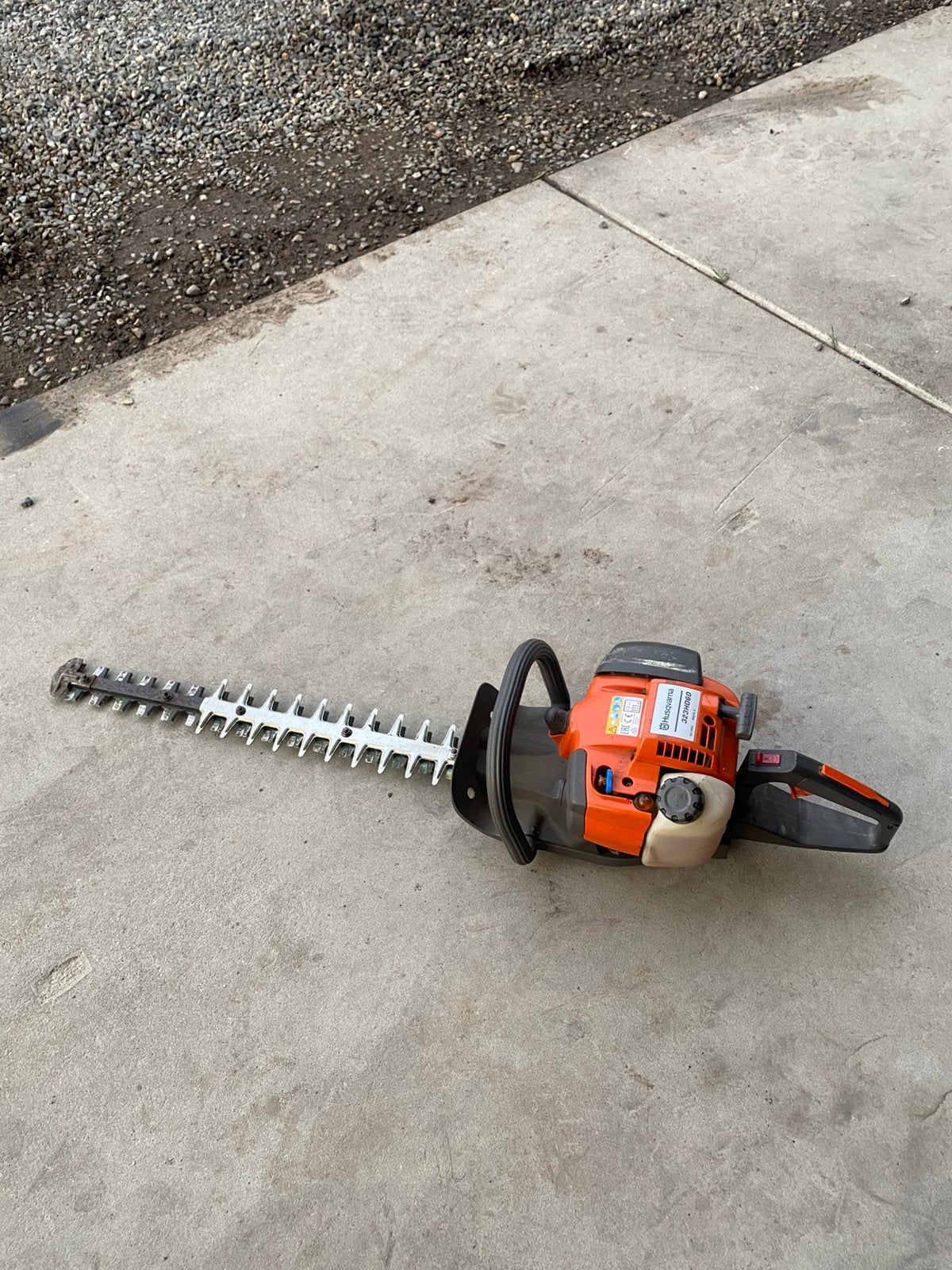 Husqvarna heggenschaar, Tuin en Terras, Heggenscharen, Ophalen, Zo goed als nieuw, Benzine