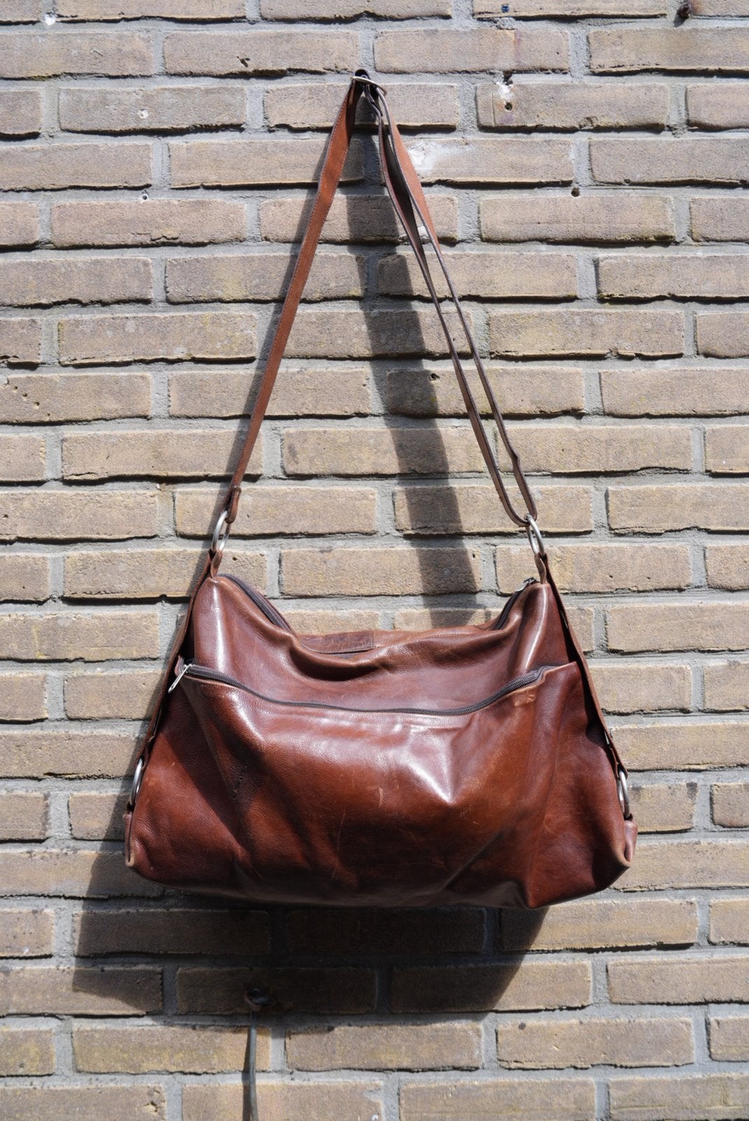 Sasa Design handgemaakte bruin leren schoudertas / hobo bag, Ophalen, Zo goed als nieuw, Bruin, Schoudertasje