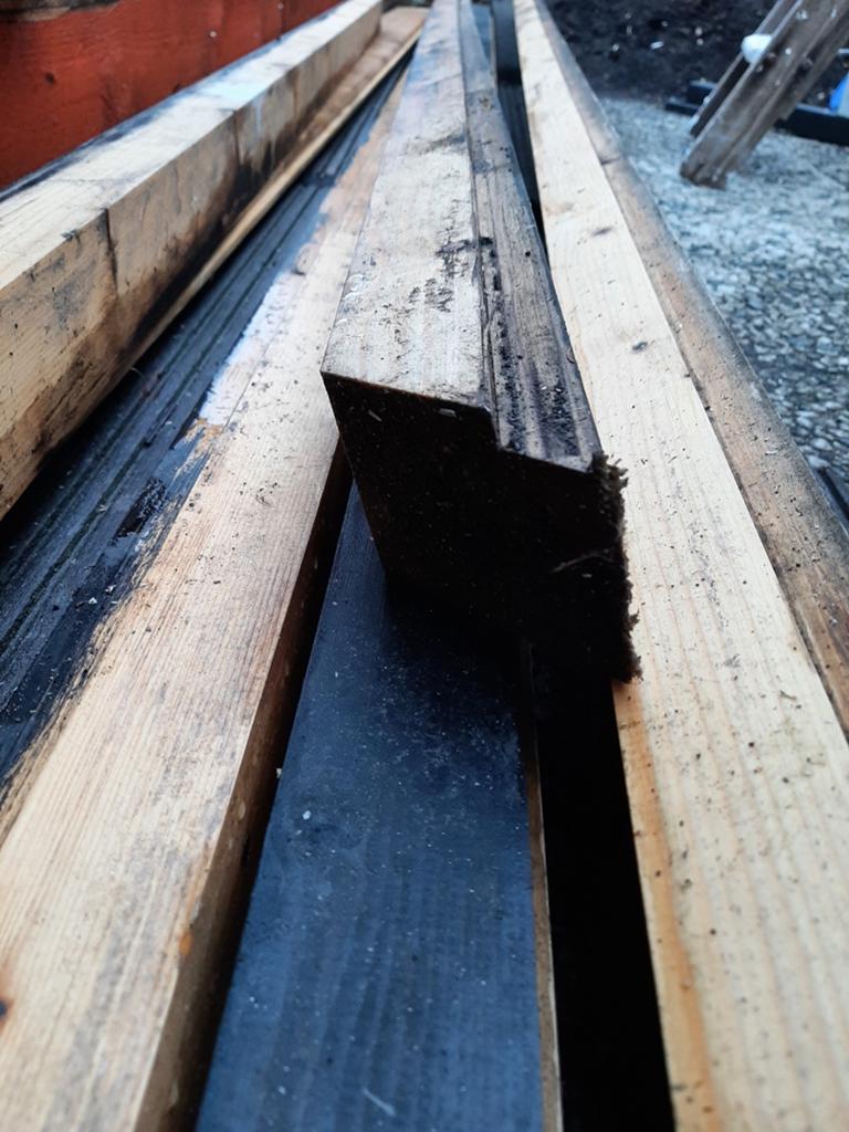Blokhut fundering profielen hout - 13 meter, Gebruikt, Balk, Overige houtsoorten, Ophalen